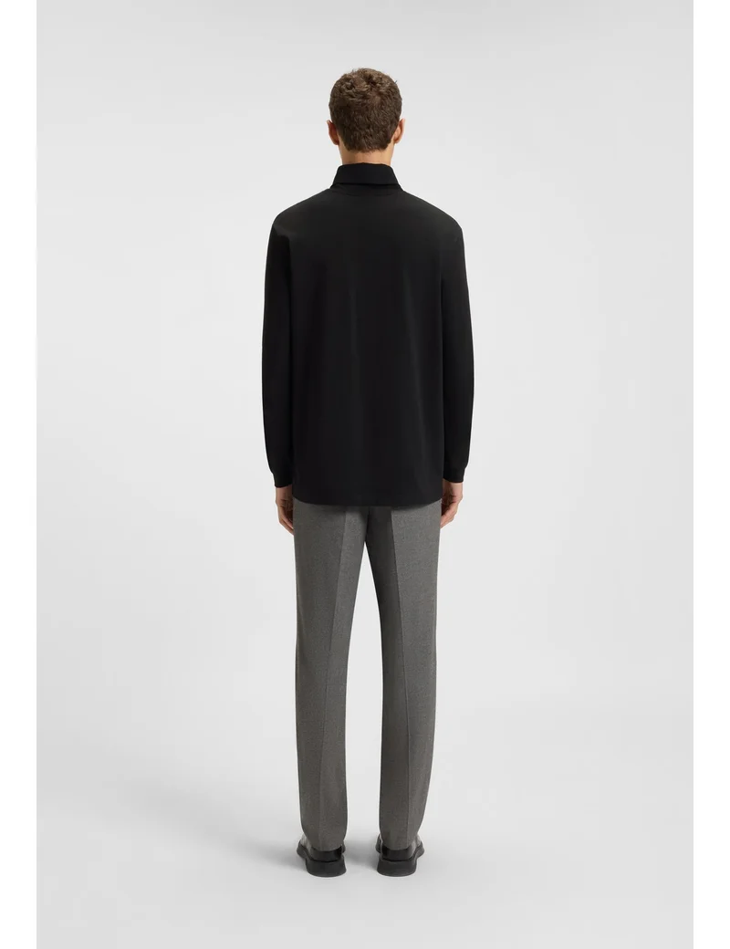 هوجو تيشيرت قطن بياقة عالية وشعار